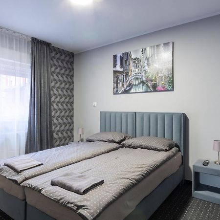 Bed And Breakfast 33 Duisburg Luaran gambar
