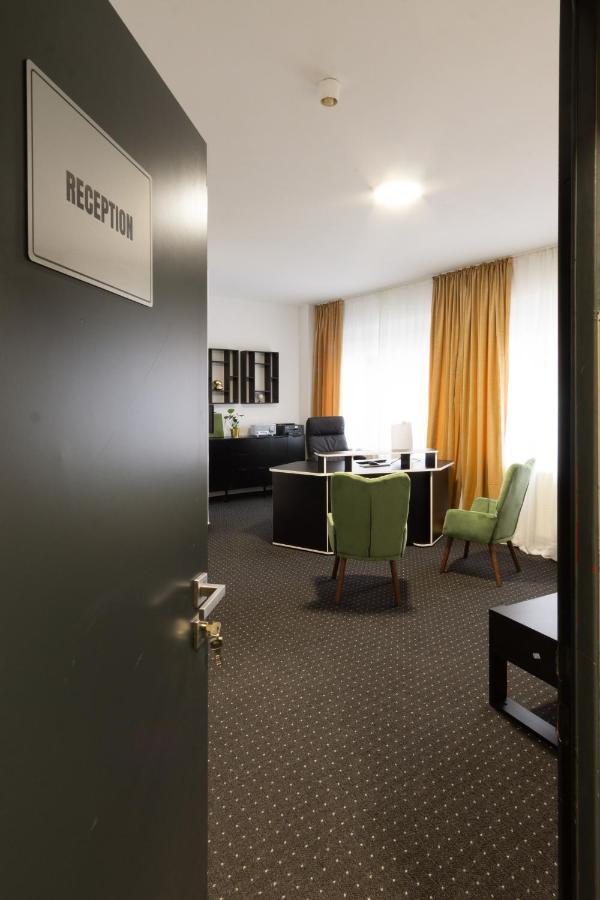 Bed And Breakfast 33 Duisburg Luaran gambar