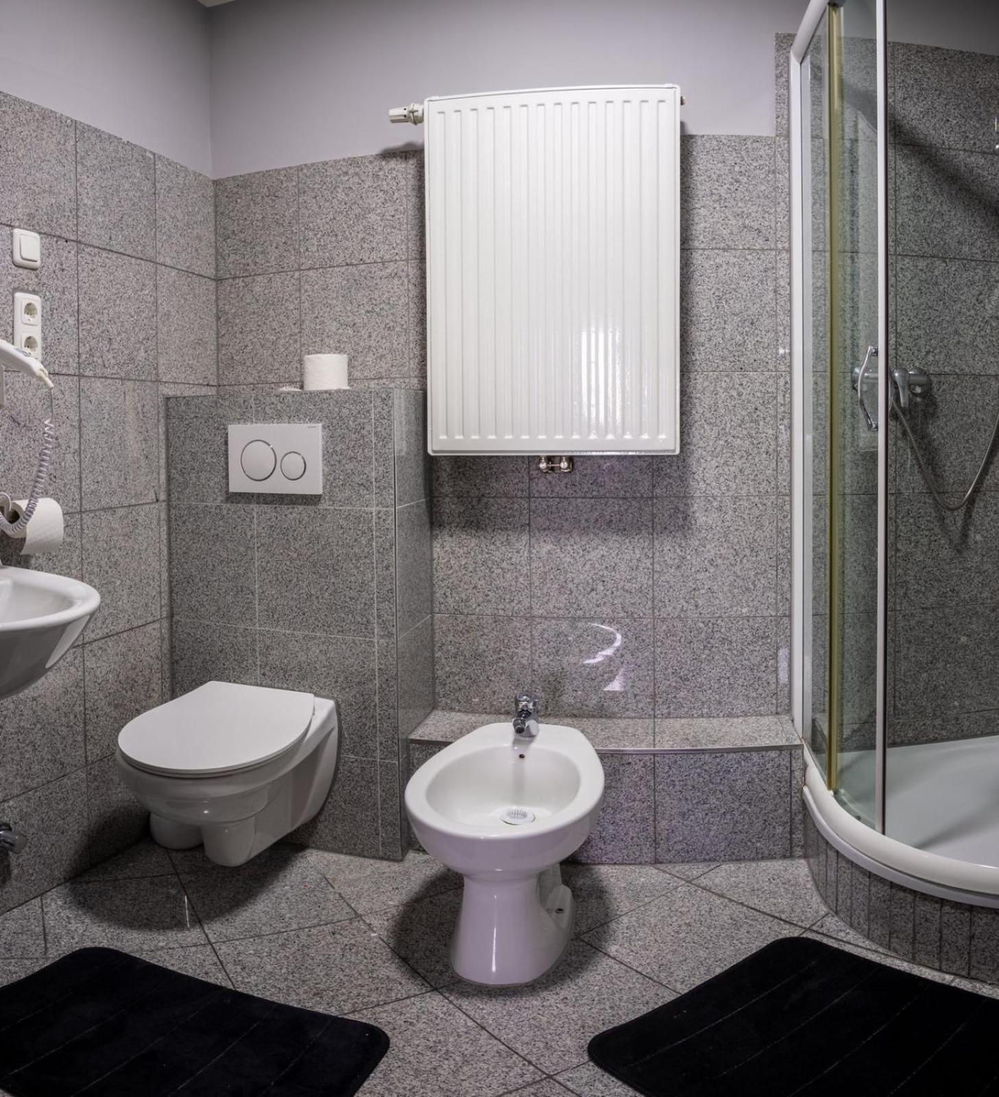 Bed And Breakfast 33 Duisburg Luaran gambar
